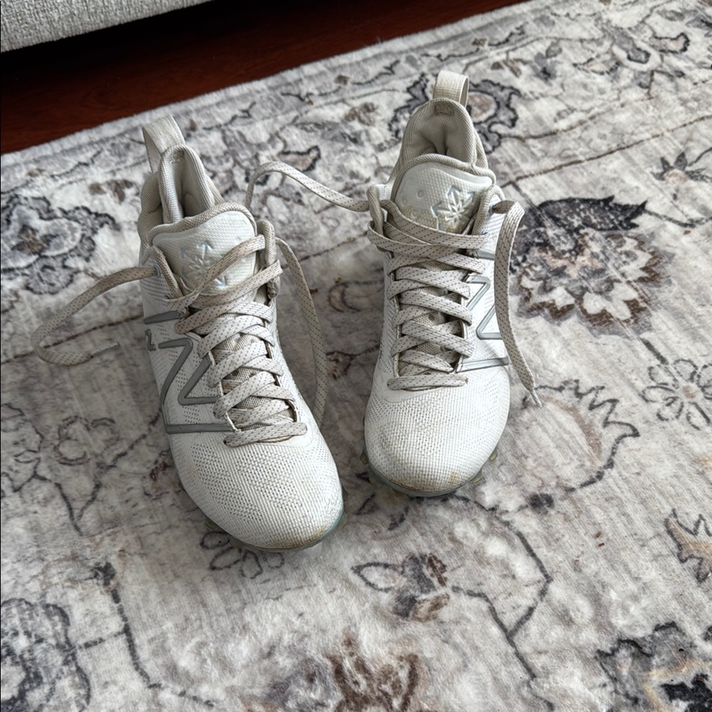 New Balance youth White lacrosse Cleats